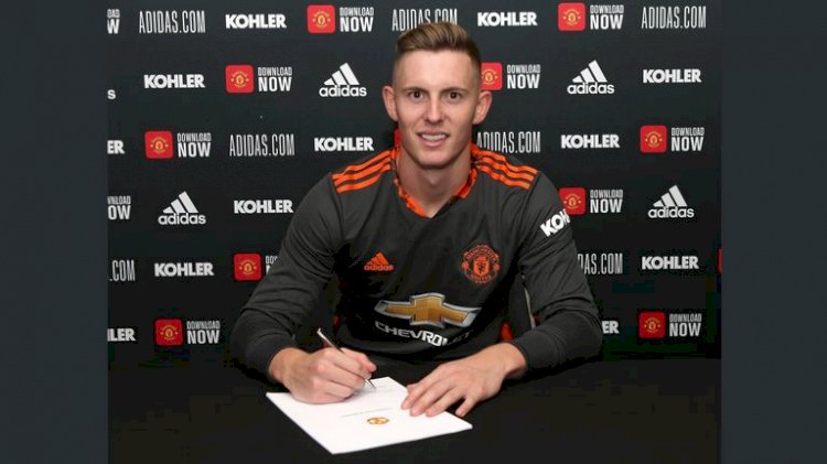 Dean Henderson: Manchester United goalkeeper signs long-term contract