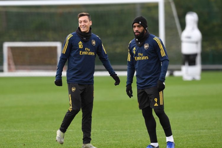 What happened between Mesut Ozil and Alexandre Lacazette in Arsenal training session