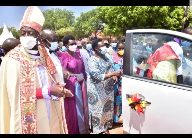 Museveni calls for unity as new Bishop of Kumi Rev Okwii is consecrated