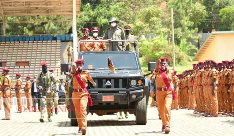 Museveni passes out 2,018 Recruit Warders and Wardresses