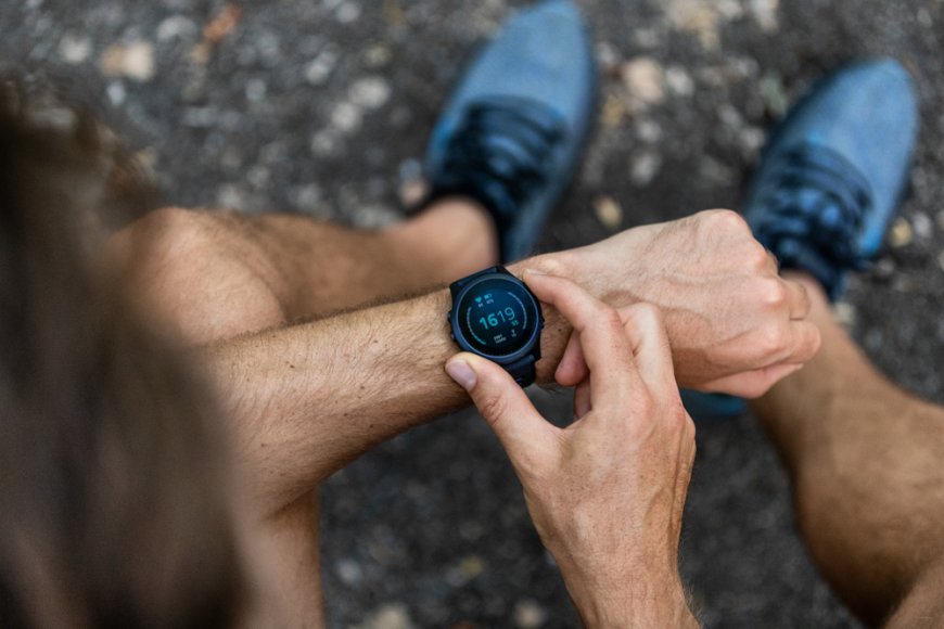 Which Mobile Accessories Are Best Suited for Fitness Enthusiasts?