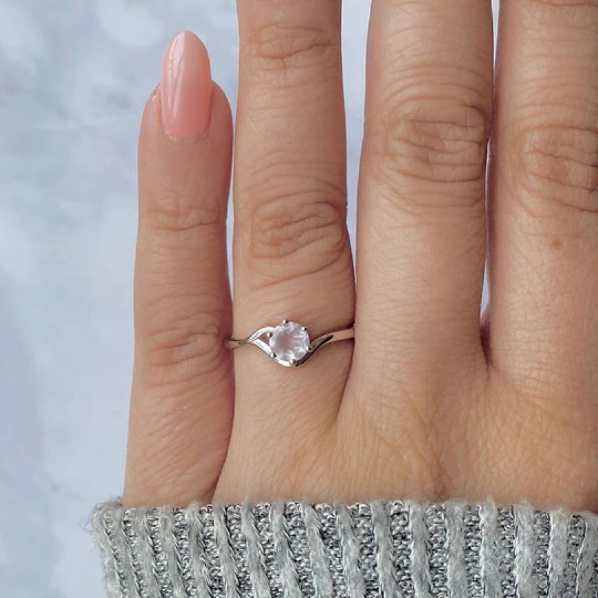 Rose Quartz Ring: Meaning, Zodiac Sign and Benefits