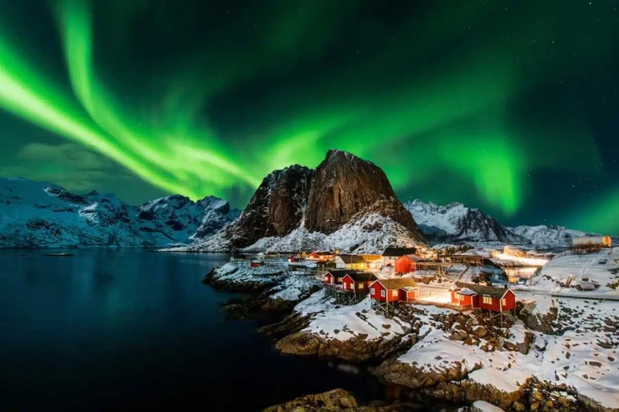 The Magic of the Northern Lights in Norway