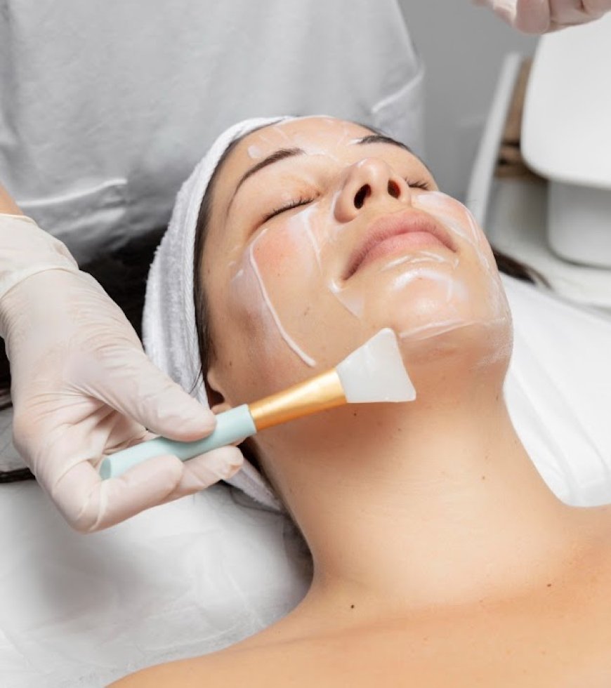 Skincare Secrets Revealed: Why Chemical Peels Are Trending in Dubai