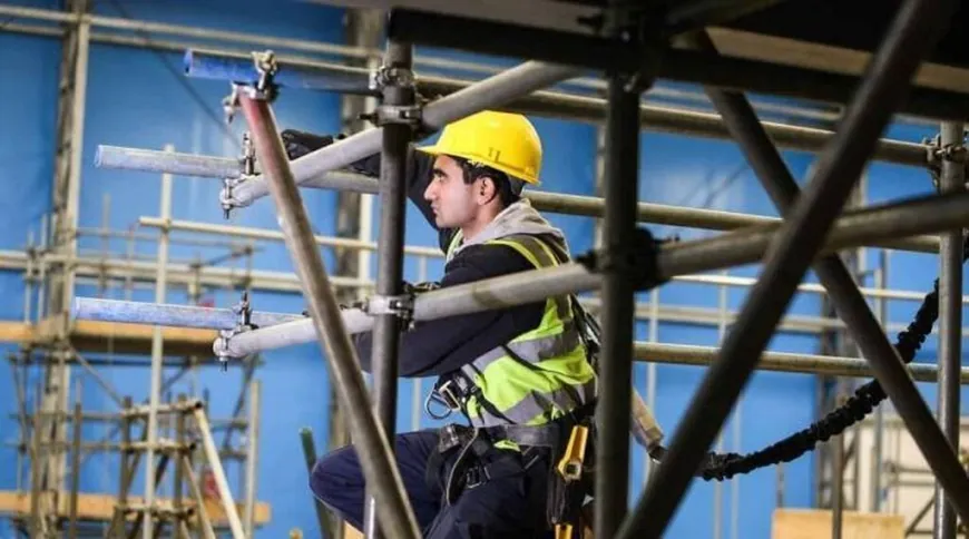 The Importance of Hiring Professional Scaffolding Contractors