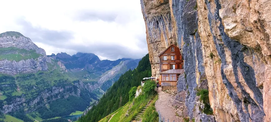 11 Romantic Spots to Propose in Switzerland