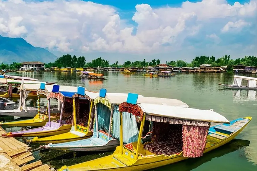 Explore Kashmir with Affordable Budget Tour Packages