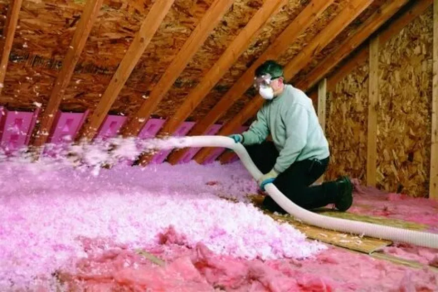 Spray Foam Insulation vs. Fiberglass Insulation: What’s the Difference?