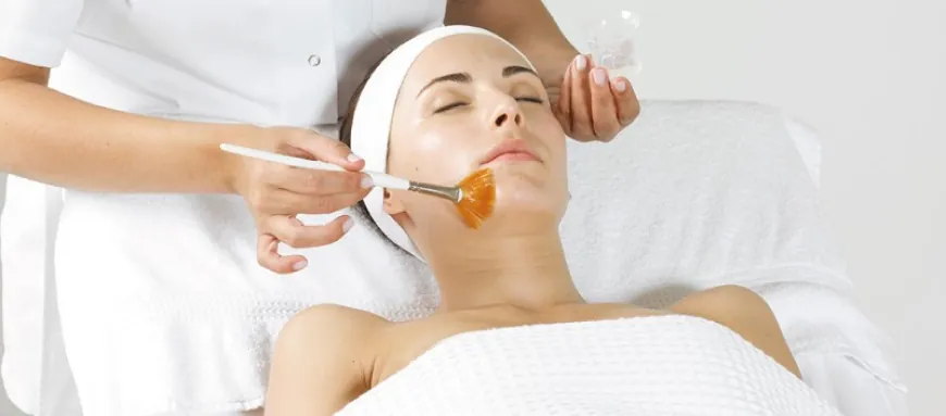 Chemical Peels: A Timeless Solution for a Timeless Look