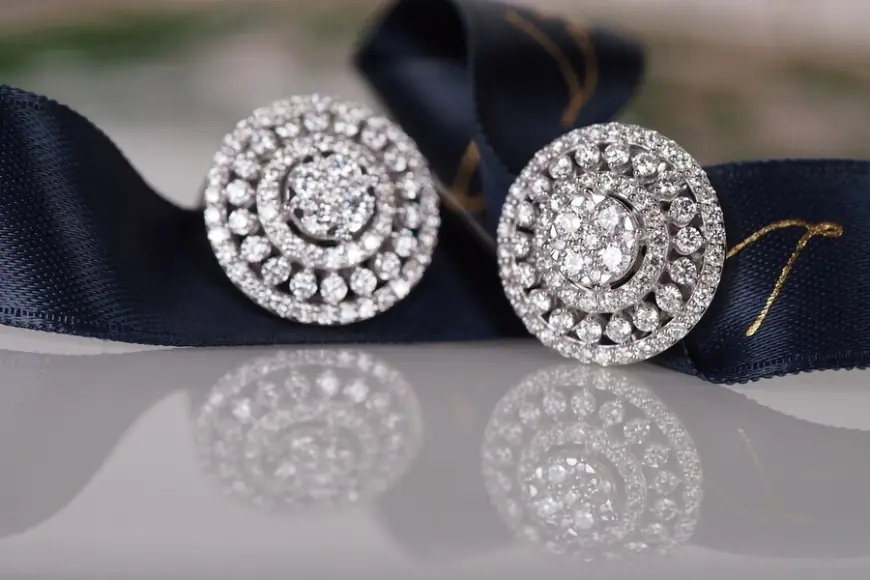 Custom Made Diamond Earrings for Men: Unique Styles and Designs