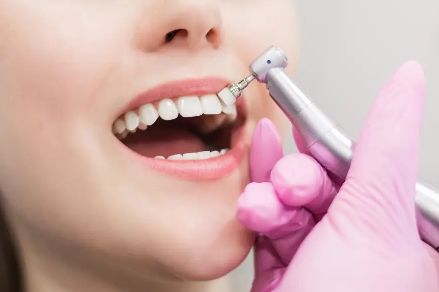 What to Expect During Your First Teeth Polishing & Scaling Treatment