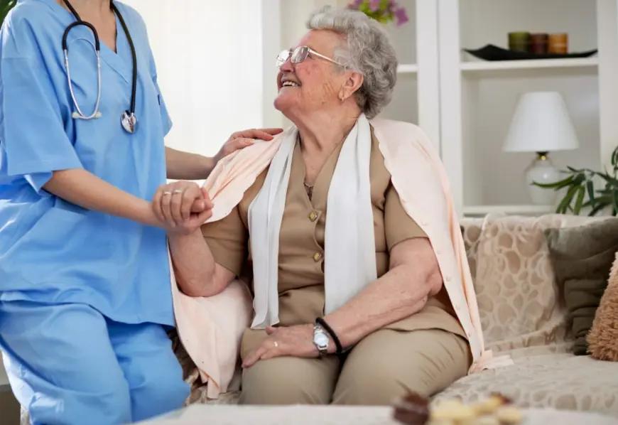 How Home Healthcare Supports Independence for Seniors