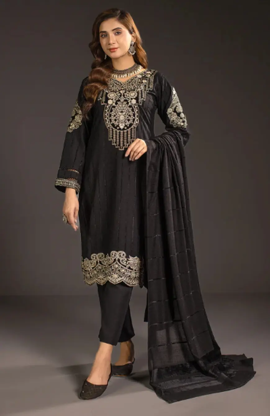 Find the Perfect Fit – Buy Pakistani Dresses Online UK at Rang Jah