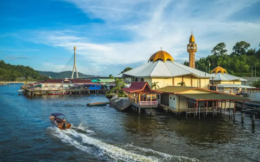 Top 5 Must-Visit Destinations in Brunei