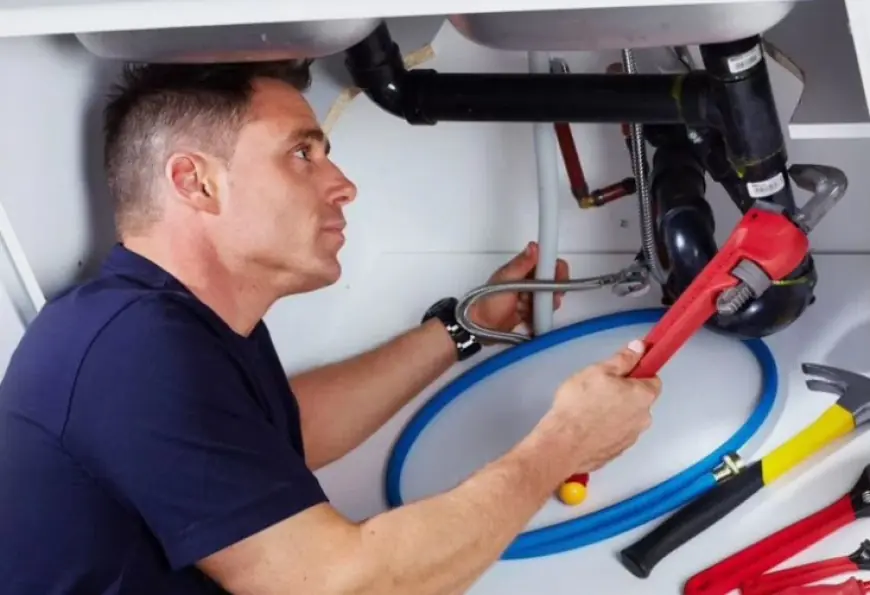 How Plumbers in London Are Tackling Common Drain Issues