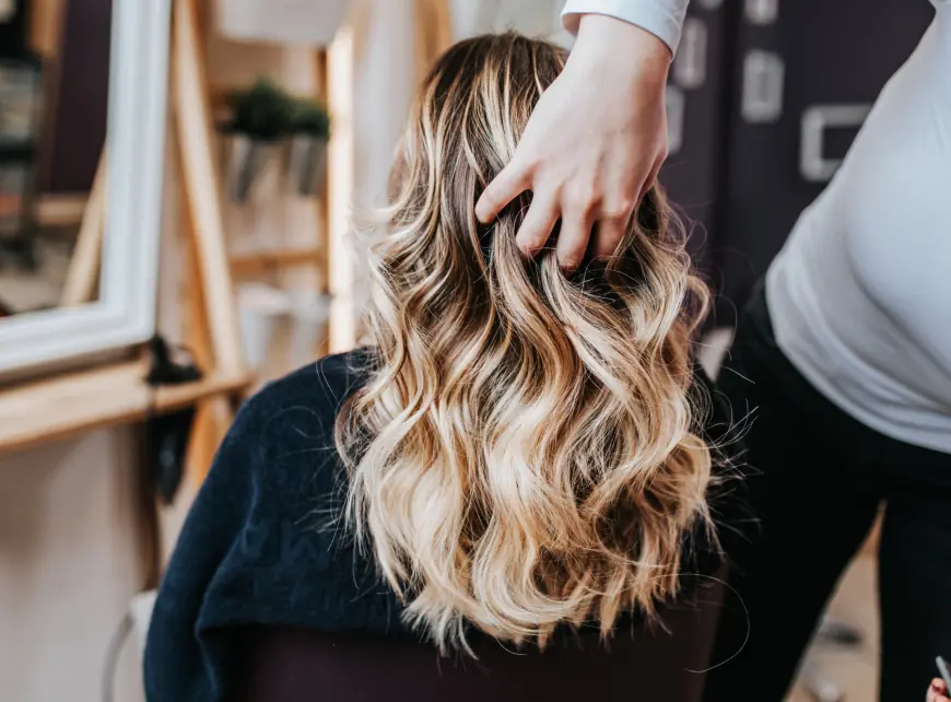 How to Achieve Gorgeous Hair Between Salon Visits