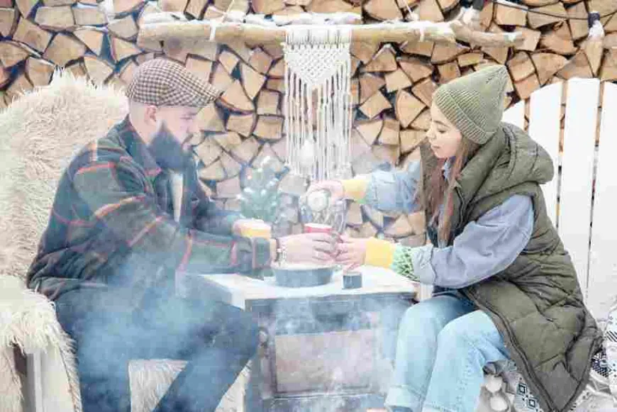 How to host a winter picnic outside the hut?