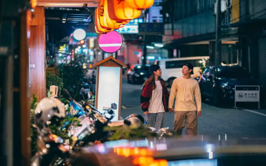 10 Best Destinations to Experience Japan’s Thriving Nightlife Scene