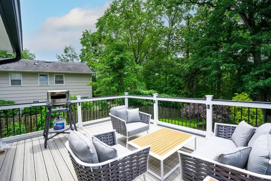 Deck Design Ideas for Your Outdoor Space: Hire the Right Contractor