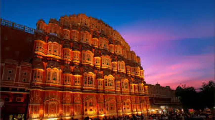 Unforgettable Experiences in Jaipur: From Palaces to Street Food