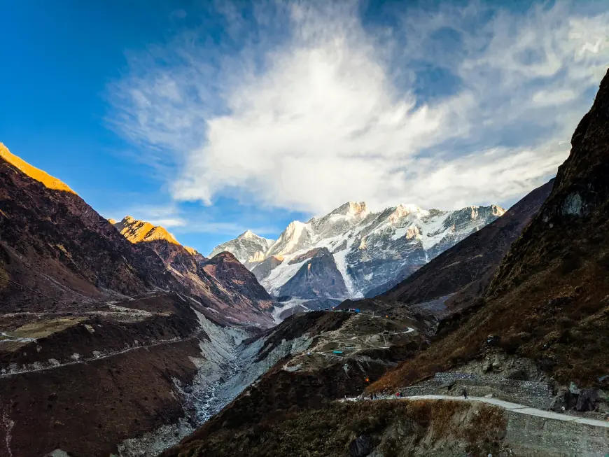 Snowy Trails and Sacred Temples: Kedarnath Winter Trek with Thrillophilia