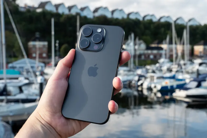 How iPhone 15 Pro Enhances Productivity for Australian Professionals