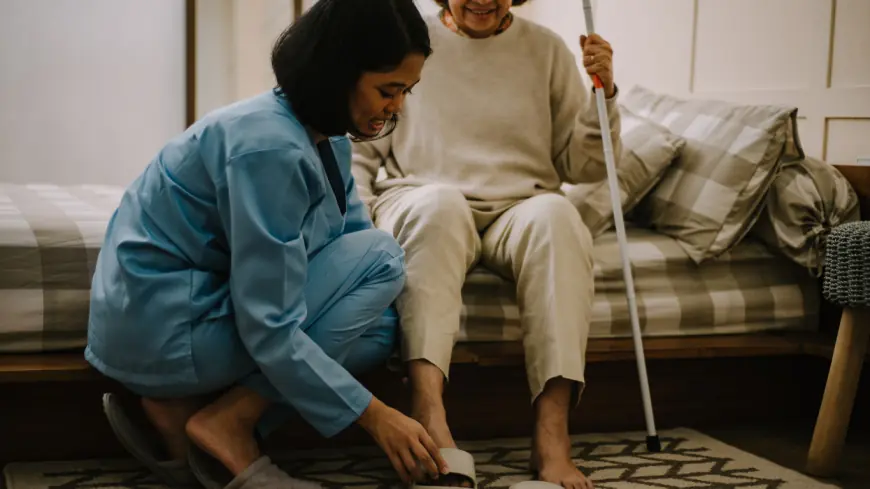 Understanding the Differences Between Assisted Living and Nursing Homes