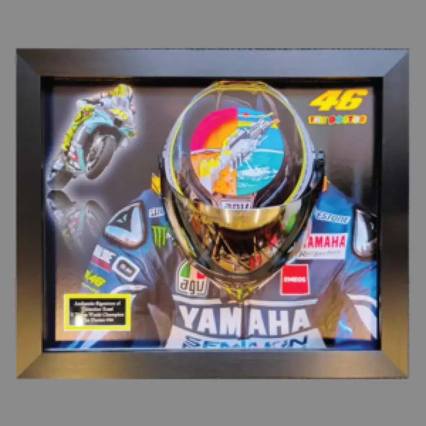 How to Authenticate a Valentino Rossi Signed Pit Board