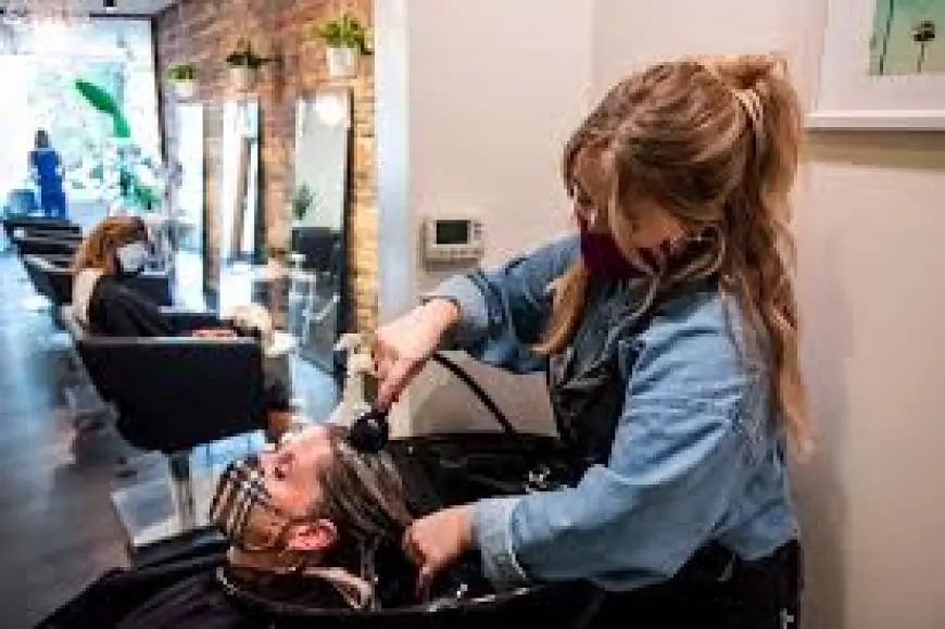 Top Hair Salons in Toronto: Best Services, Prices, and Trends