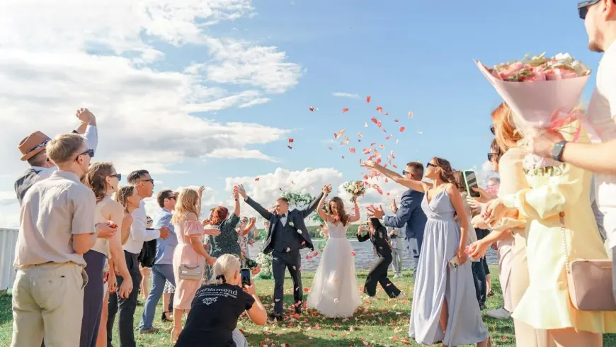 How to Plan Fun and Engaging Wedding Reception Games