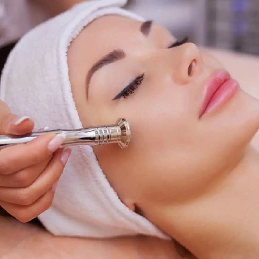 The Best Skincare Routine to Enhance Microdermabrasion Results