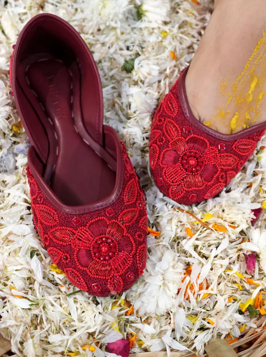 Juti for Women: A Perfect Blend of Heritage and Style