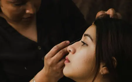 Top 5 Makeup Trends Taking Over Dubai in 2025