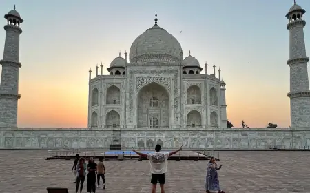 Sunrise Taj Mahal Tour From Delhi By Car – A Majestic Morning Experience with Wow Tour Guide