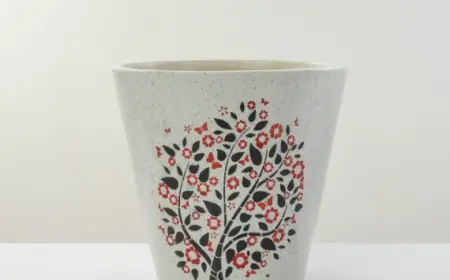 How to Choose the Perfect Big Plant Pots Online for Your Indoor Jungle