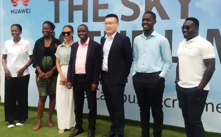 CEDAT Principal Musinguzi urge MAK graduates to harness career opportunities from the Huawei Campus Recruitment program.