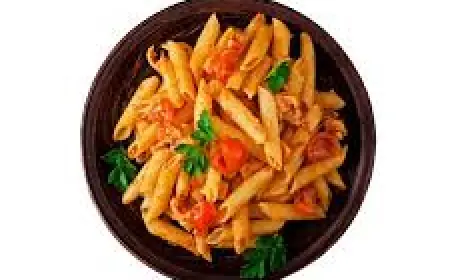 Authentic Spaghetti Napoli in Viechtach – Discover the Italian Secret at Pizza Roma