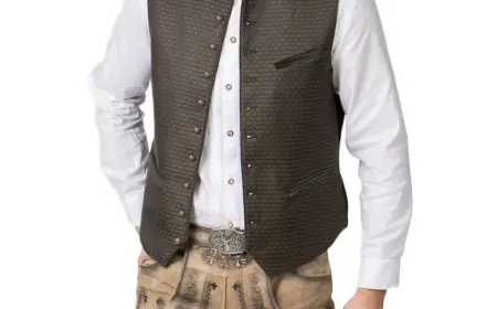 How to Wear Lederhosen Year-Round: Style Tips Beyond Oktoberfest?