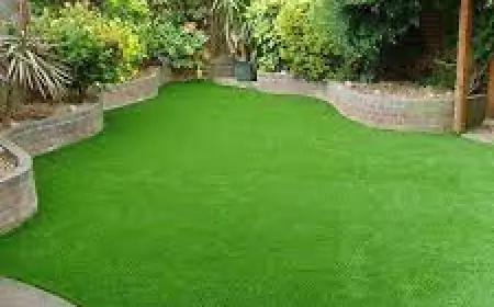 Transforma Tu Espacio con Césped Artificial: Fácil, Práctico y Siempre Verde
