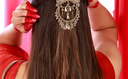 Shop Designer Hair Accessories Online – VAIDAAN Official Store