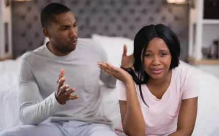 How to Know When He’s Pulling Away From the Relationship