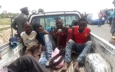 Bizarre Scene in Kisumu as Suspected Robbers Strip and Sing National Anthem at Market