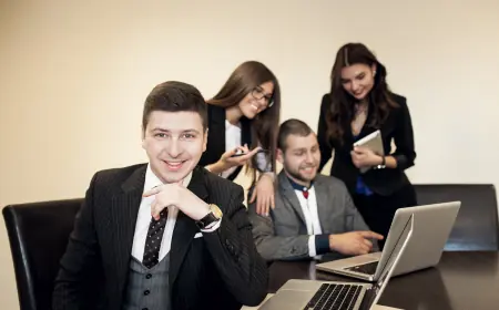 Flexible Executive MBA Options for Busy Professionals – 2025