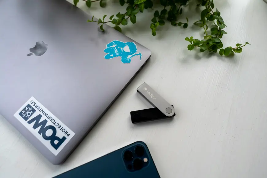 Why Did an Ethereum Foundation-Linked Wallet Sell 1,200 ETH for $3.61M in USDC?