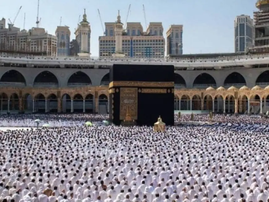 Affordable Spiritual Journey: Discover the Best Cheap Umrah Package from USA with Salah Travels