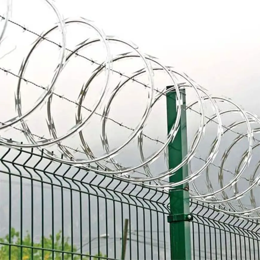 How Are Weld Mesh Fence Manufacturers Adapting to Modern Security Demands?