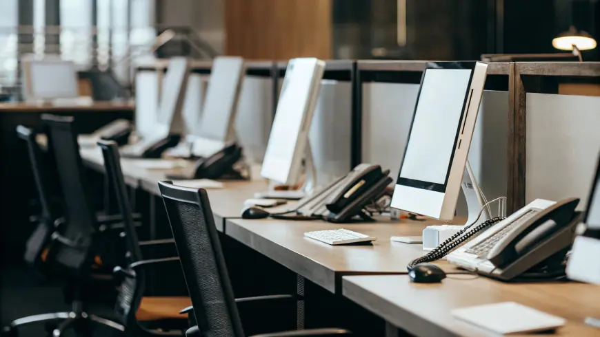 How Do Virtual Office Administrators Streamline Business Operations in 2025?
