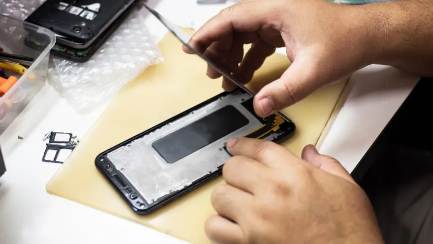 Screen Replacement in Garland