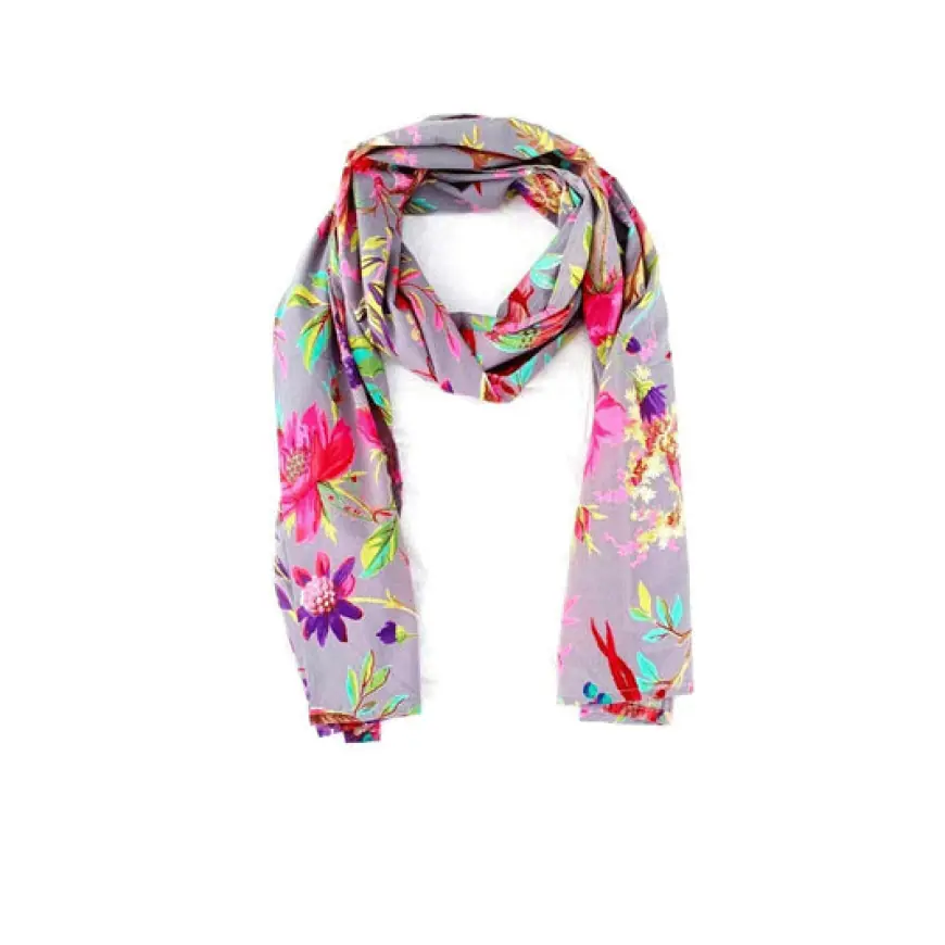 Elevate Your Style Effortlessly: Why You Should Buy Scarfs Online Today