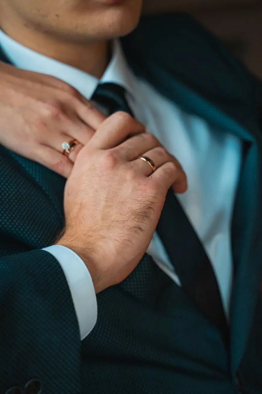 Unique Men's Wedding Band Designs